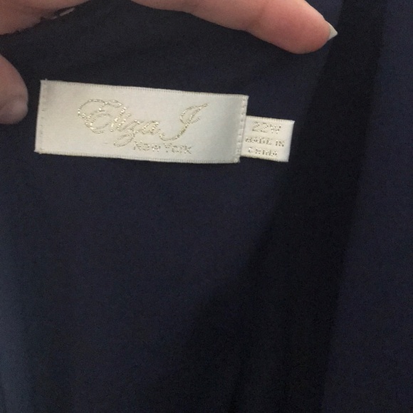 Navy Formal Dress - Picture 6 of 8